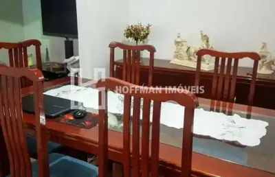Casa térrea com 03 dormitórios, 03 vagas + edícula no bairro cerâmica - são caetano do sul - sp
