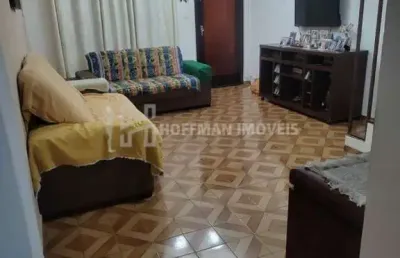 Sobrado de vila com 02 dormitórios, 02 banheiros, 01 vaga p/ carro e moto à venda no centro de scs
