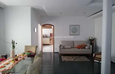 Sobrado à venda com 03 suítes e 05 vagas no bairro olímpico