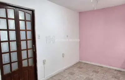 Casa para alugar com 306m² 3 quartos, 2 suites 3 banheiros e 3 vagas de garagem.