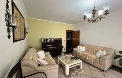 Casa à venda na Rua Ivaí, --, Santa Maria, São Caetano do Sul