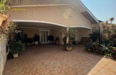 Casa com 3 quartos à venda na Travessa Mato Grosso A, Celina, Barretos