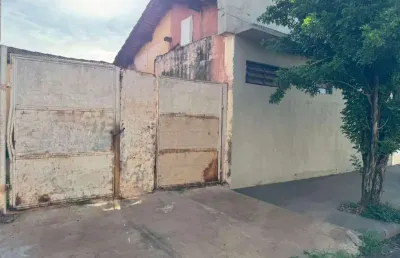 Casa com 2 quartos à venda na Rua 6, Centro, Barretos