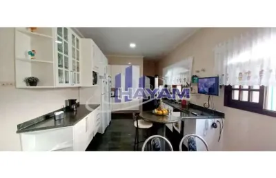 Linda casa sobrado na vila oliveira para venda ou locação! - m692