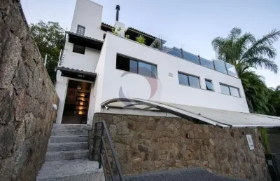 Casa com 3 quartos para alugar na rua joão henrique gonçalves, 313, lagoa da conceição, florianópolis por r$ 12.800