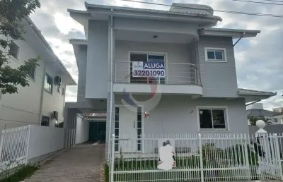 Casa com 4 quartos para alugar na dos ipês, 110, pedra branca, palhoça por r$ 8.000