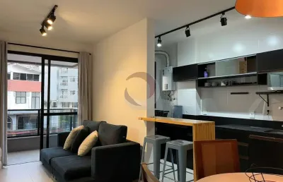 Apartamento com 2 quartos para alugar na rua capitão romualdo de barros, 781, carvoeira, florianópolis por r$ 4.600