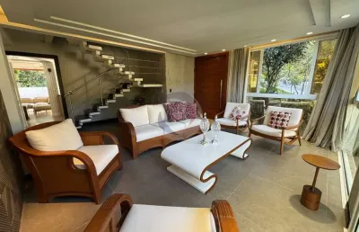 Casa em condomínio fechado com 4 quartos para alugar na rua gécio de souza e silva, 65, sambaqui, florianópolis por r$ 13.500