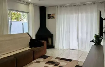 Casa com 2 quartos à venda no Centro, Penha 
