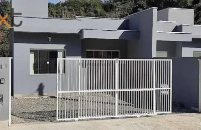 Casa em penha: seu refúgio perfeito próximo à praia!