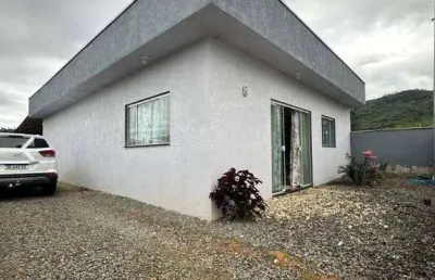 Excelente oportunidade: casa ampla com terreno generoso e lote adicional para construção