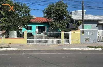 Casa com edícula e terreno amplo em excelente localização em balneário piçarras