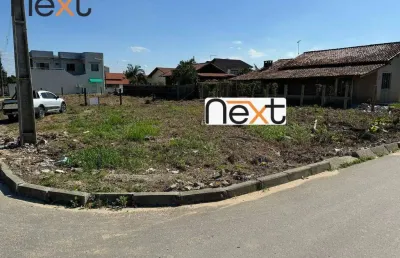 Terreno de esquina em barra velha: 300m² com viabilidade para 3 casas a 500m da praia!