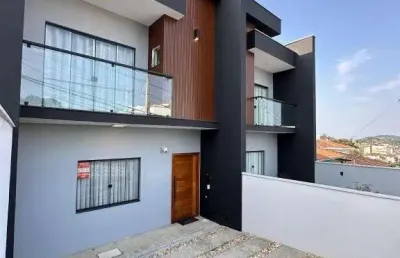 Casa com 3 quartos à venda na Rua Ibirapuera, 658, Floresta, Joinville