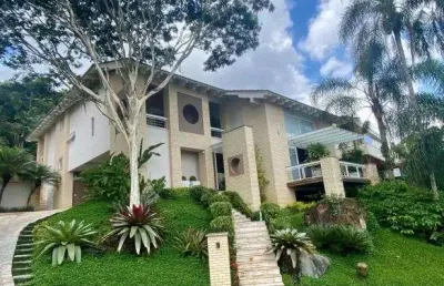 Casa em condomínio fechado no saguaçú com 4 quartos para venda, 545 m²