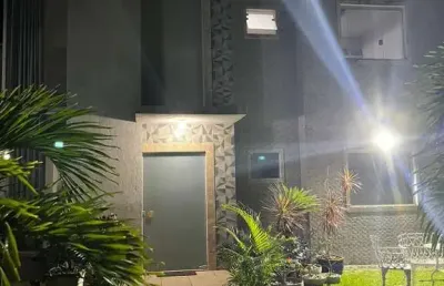 Casa em condomínio fechado com 4 quartos à venda no estrada do coco, lauro de freitas  por r$ 1.390.000