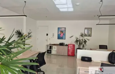 Conjunto comercial para locação em  pinheiros com 42 m ²