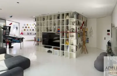 Vendo cobertura duplex, com 202 mts, uteis, 04 vagas, 2 suites, super equipada.