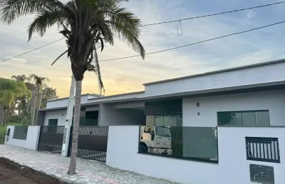 Casa para venda em balneário piçarras, itacolomi, 2 dormitórios, 1 suíte, 2 banheiros, 1 vaga