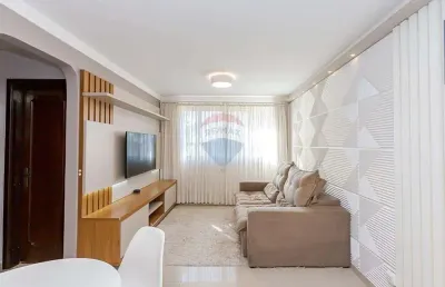 Apartamento reformado no rebouças, com 65m², 2 quartos e 1 vaga de garagem