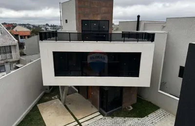 Casa nova e moderna  em condomínio no bairro uberaba em curitiba