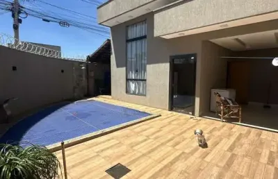 Casa de esquina semimobiliada em senador canedo 3 quartos com suíte e closet
