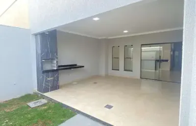 Casa 3 quartos com suíte e área gourmet no setor hebrom – 125m²