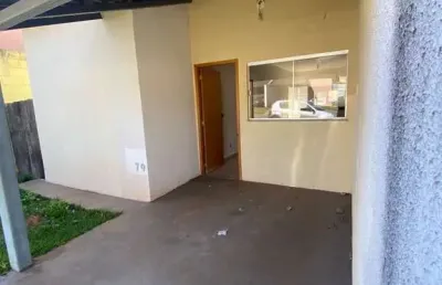 Casa com quintal e 2 quartos para alugar em senador canedo