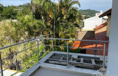 Casa com 3 quartos à venda na prof. marcos cardoso filho, 2, córrego grande, florianópolis por r$ 1.890.000