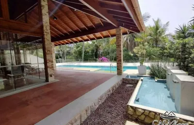 Casa em condomínio fechado com 3 quartos à venda na rua da anchôva, 325, jurerê internacional, florianópolis por r$ 9.000.000