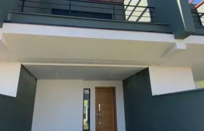 Casa com 2 quartos à venda na rua severino firmino martins, 5, ribeirão da ilha, florianópolis por r$ 935.000