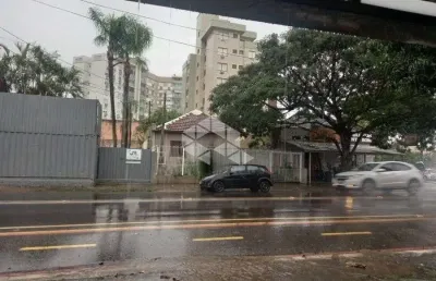 Casa com 3 quartos à venda na Avenida Benno Mentz, 1003, Vila Ipiranga, Porto Alegre