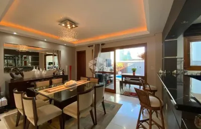Casa em condomínio no bairro ecoville com 3 dormitórios sendo 1 suíte master e 2 vagas