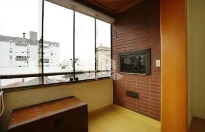 Apartamento com duas suítes e churrasqueira no menino deus