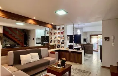 Casa em condomínio com três quartos, no bairro ipanema