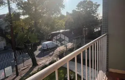 Apartamento com dois quartos e sacada no medianeira