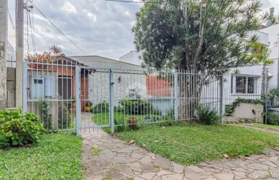 Casa com 3 quartos à venda na Rua Estácio de Sá, 710, Chácara das Pedras, Porto Alegre