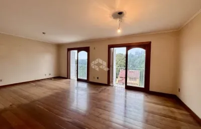 Apartamento de 3 dormitórios com 155m² privativos, vista para o guaíba e infraestrutura completa