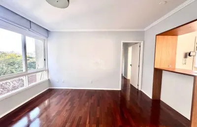 Apartamento à venda na 24 de outubro, com 3 dormitórios e vista para o parcão