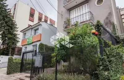 Apartamento 1 suíte 80m² 1 vaga no bairro moinhos de vento.