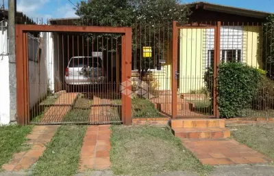Casa com 3 quartos à venda na Rua Ledo Guimarães Mariante, 105, Jardim Leopoldina, Porto Alegre