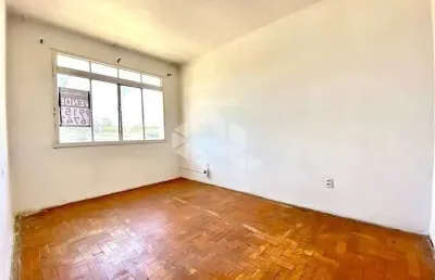 Apartamento 2 quartos, 2 banheiros no bairro vila ipiranga em porto alegre.