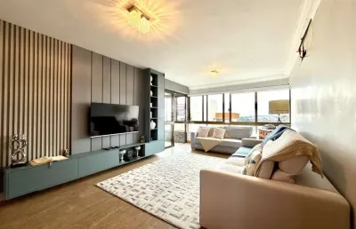Apartamento 118m² privativos duas vagas andar alto vista definitiva