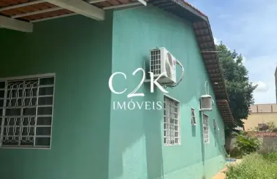 Casa 3 quartos, suíte, piscina na cidade jardim com lote grande