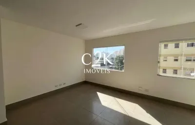 Apartamento reformado com excelente localização no setor aeroporto