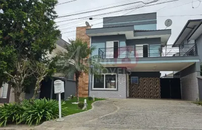 Casa em condomínio fechado com 4 quartos para alugar na Estrada do Itapeti, 100, Parque Residencial Itapeti, Mogi das Cruzes