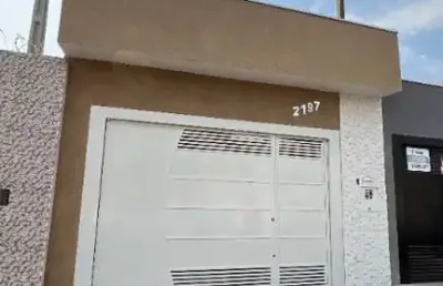 Casa de três quartos com suíte para venda no bairro jardim novo stabile em birigui