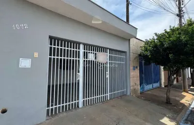 Casa á venda em birigui no bairro simões, casa com garagem, banheiro, 3 quartos e lavanderia