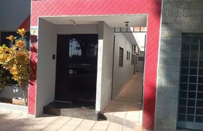 Salão comercial para locação, no centro de birigüi-sp: 5 salas, 3 banheiros, ideal para seu negócio!