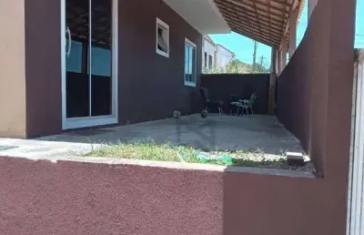 Casa com 2 dormitórios à venda, 60 m² por r$ 220.000,00 - rua do fogo - são pedro da aldeia/rj